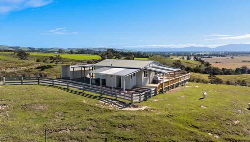 422A Ahiaruhe Road, Carterton