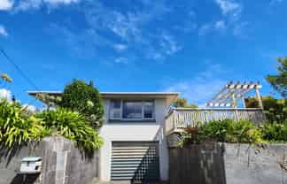 2 Donnelly Street, Oakura