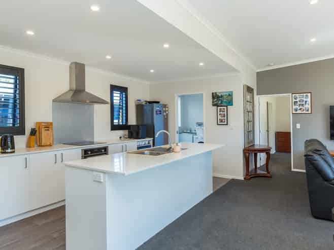 6 Ataahua Place, Featherston