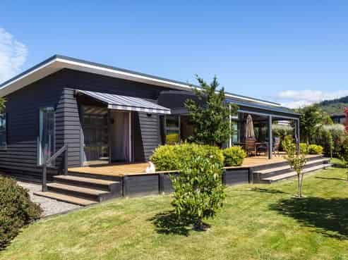 6 Ataahua Place, Featherston