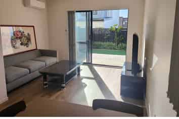 31 Kiato Lane, Flat Bush