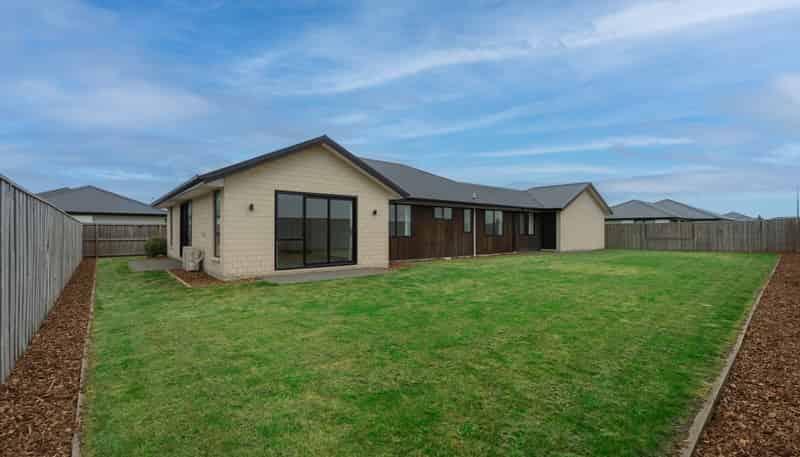 57 Northmoor Boulevard, Rolleston