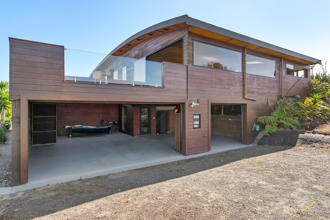 Monumental Position - Exquisite Ocean Outlook - Widok 3