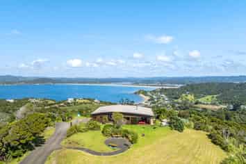 140 Lawson Drive, Tutukaka