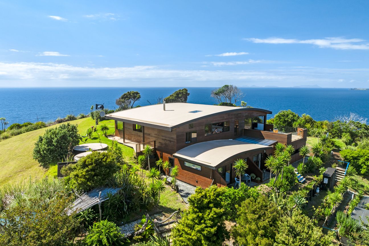 Monumental Position - Exquisite Ocean Outlook - Widok 5