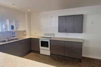 580sqm + ample parking - perfect for your business