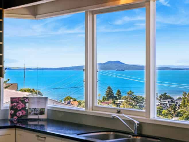 13 Carlisle Road, Torbay