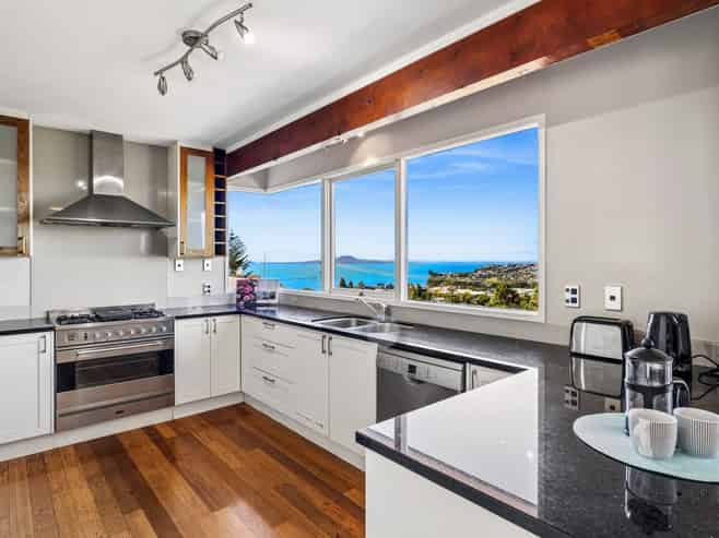 13 Carlisle Road, Torbay