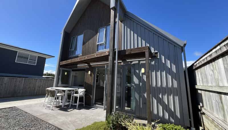 B/148 Lemon Street, Strandon