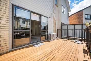 222/172 McLeod Road, Te Atatu South