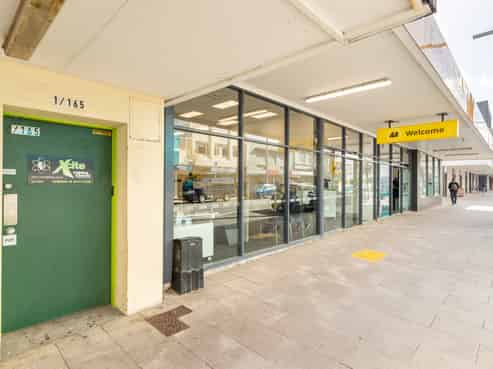 Government Anchor Tenant 