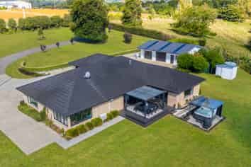 1518 Great South Road, Ramarama