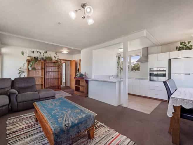 19  Lee Avenue, Paeroa