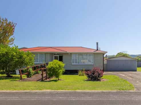 19  Lee Avenue, Paeroa