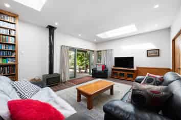 5 Indira Place, Khandallah