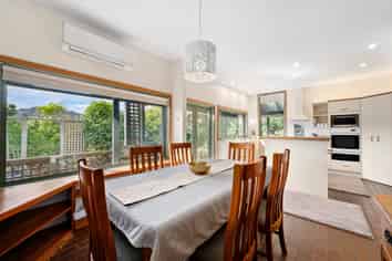 5 Indira Place, Khandallah