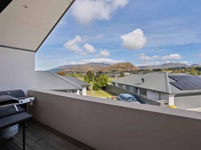 13 and 13A Peppercorn Terrace, Lower Shotover