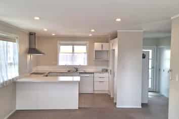 62 Waimumu Road, Massey