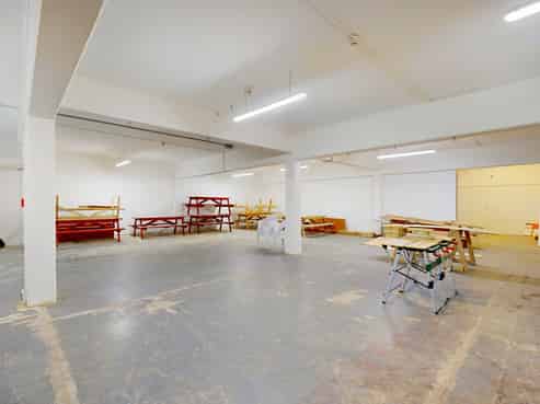 Standalone Newton Warehouse/Showroom Opportunity