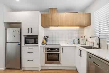 68 Miromiro Street, Broomfield