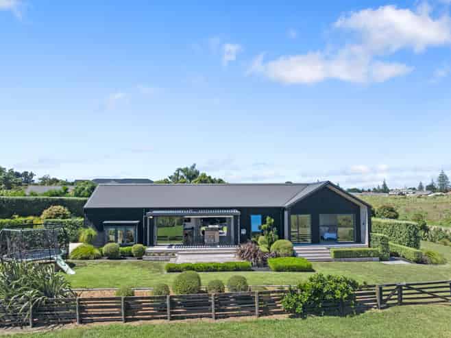 28 Capriole Crescent, Kingseat