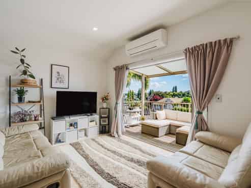 1211B Victoria Street, Whitiora