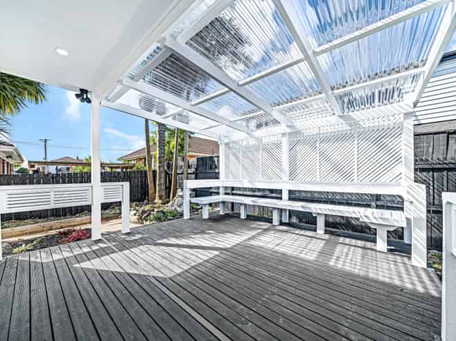 2/18 Elizabeth Avenue, Papatoetoe