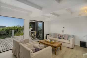 5 Florence Place, Hahei