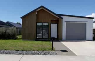 8 Rotoiti Pl, Paraparaumu