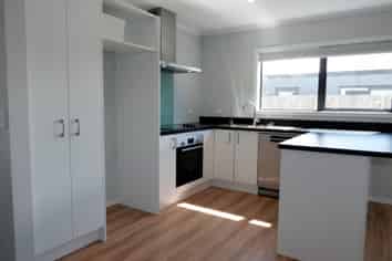 8 Rotoiti Pl, Paraparaumu