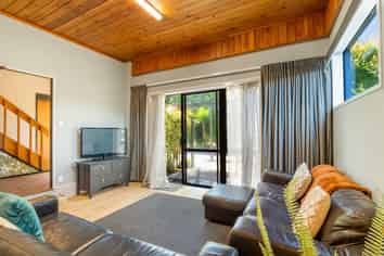 49 Grand Vue Road, Kawaha Point