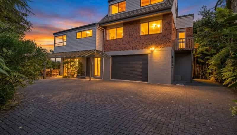49 Grand Vue Road, Kawaha Point