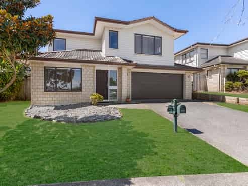 12 Valderama Drive, Flat Bush