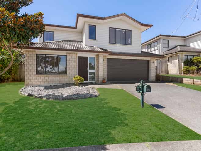 12 Valderama Drive, Flat Bush