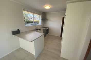 80 Levers Road, Matua