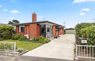 33 Woodgrove Avenue, North New Brighton
