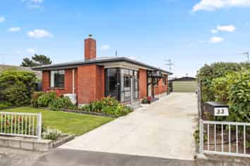 33 Woodgrove Avenue, North New Brighton