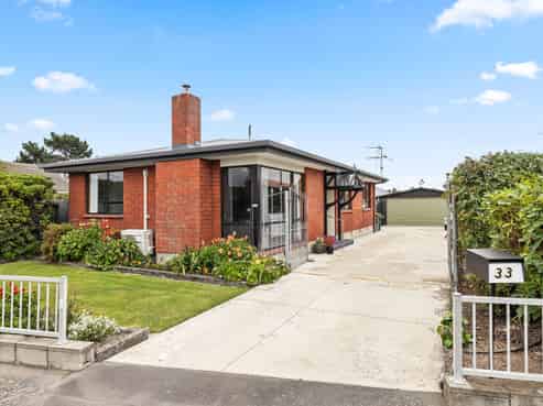 33 Woodgrove Avenue, North New Brighton