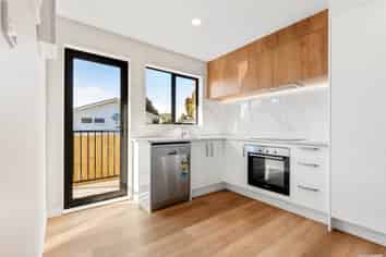 56C Riverpark Crescent, Henderson