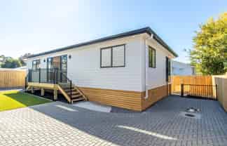 56C Riverpark Crescent, Henderson