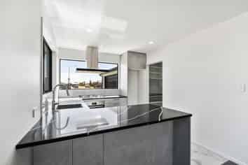 47 Stackwood Avenue, Woodend