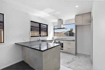 47 Stackwood Avenue, Woodend