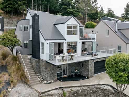 20 Stone Ridge Place, Queenstown