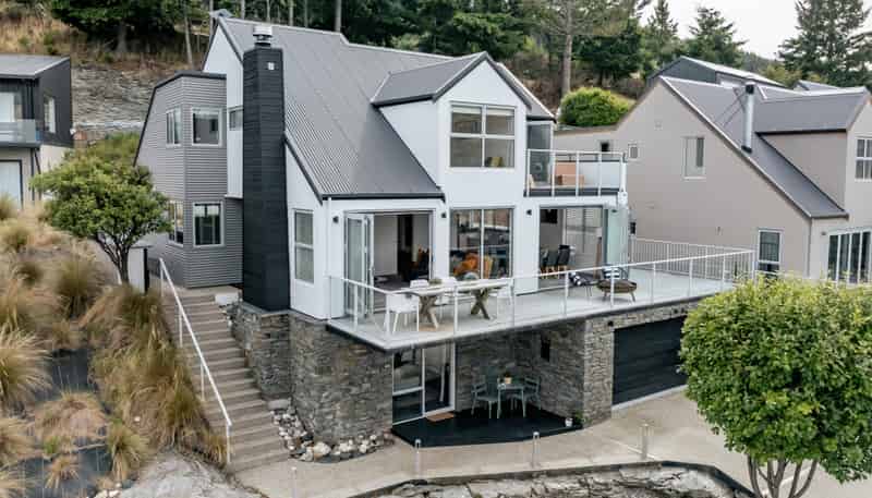 20 Stone Ridge Place, Queenstown