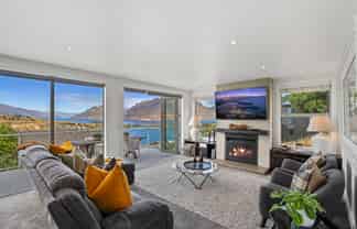 20 Stone Ridge Place, Queenstown Central