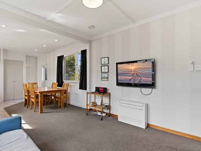 630 Tay Street, Hawthorndale