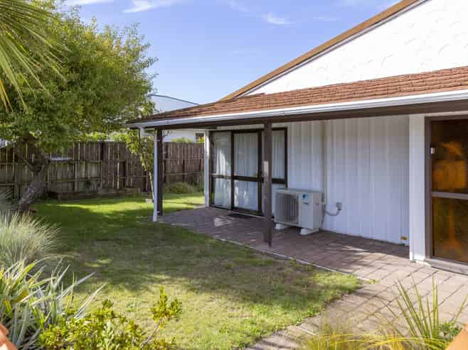 Units 1-4, 121 Te Heuheu Street, Taupo