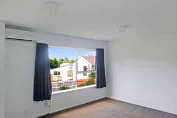 2/23 Kenmure Ave, Forrest Hill