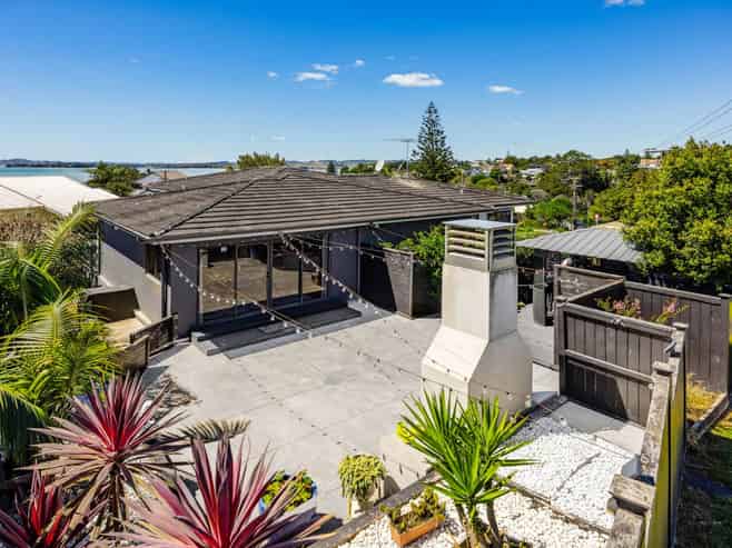 58 Churchill Road, Cockle Bay