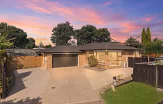 8 Caldecote Place, Flat Bush